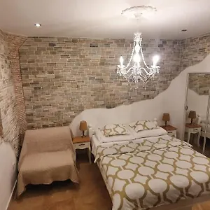 https://split-studio-a-priori.splithotels.org